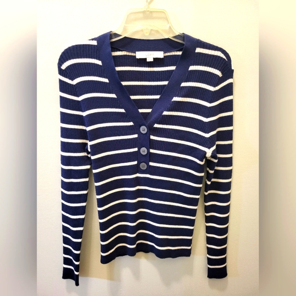 LOFT Women's XLarge Blue White Stripe Ribbed Henley Fitted Snug Soft Sweater